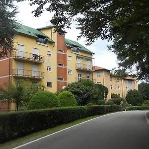 Terrazza Con Vista Grande 3*, Laveno-Mombello Italie
